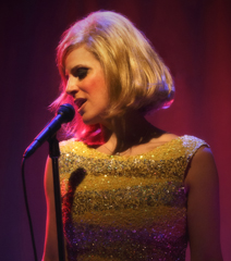 Dusty Springfield Singing